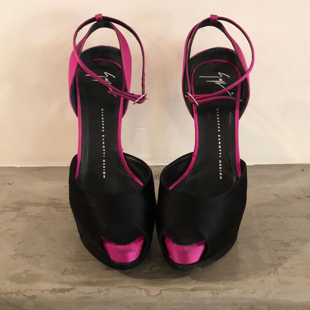 Giuseppe Zanotti Sharon two tone platform pump